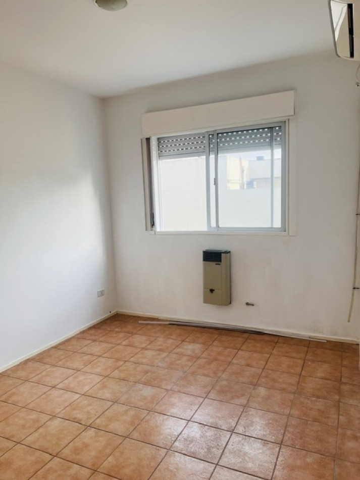 ¡¡Amplio 2 ambientes en la mejor zona de Villa Urquiza!! Muy luminoso.