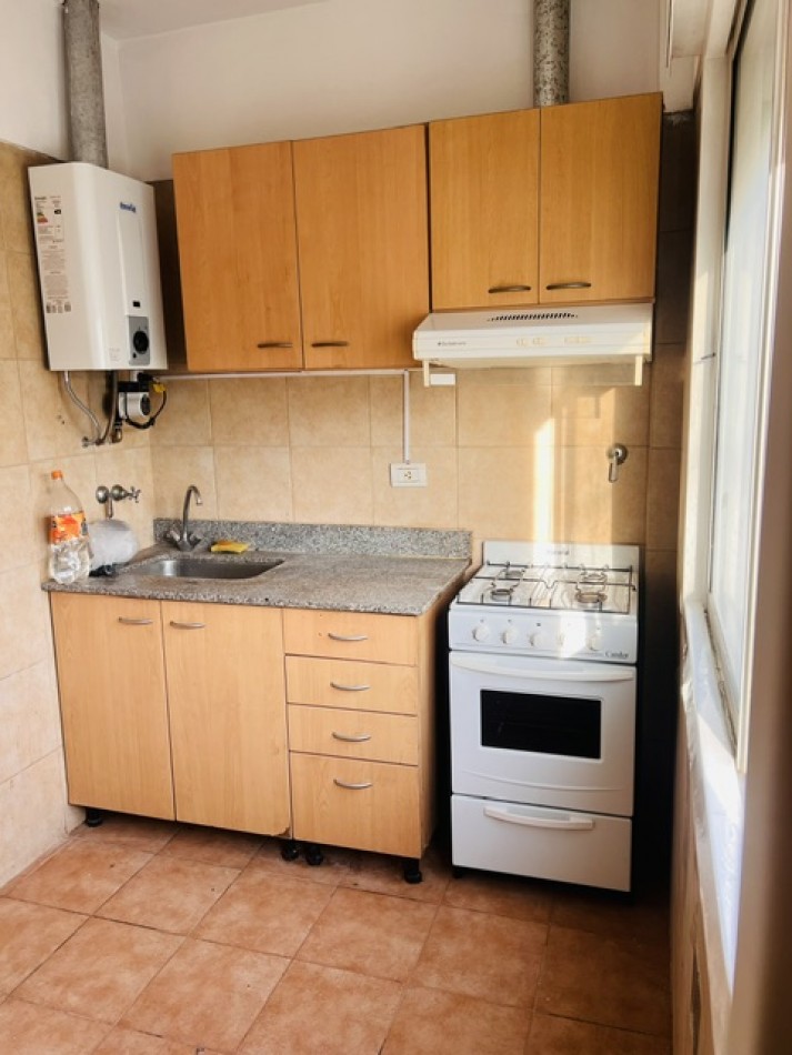 ¡¡Amplio 2 ambientes en la mejor zona de Villa Urquiza!! Muy luminoso.