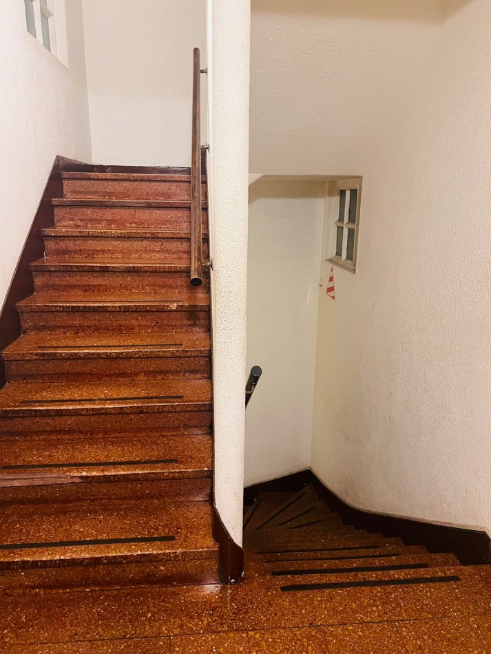 Depto de 2 ambientes en alquiler al frente en excelente ubicacion!